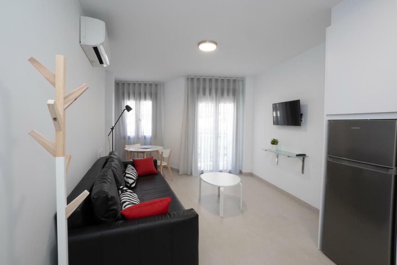 Apartamentos Mombasa 1 Planta 네르하 외부 사진