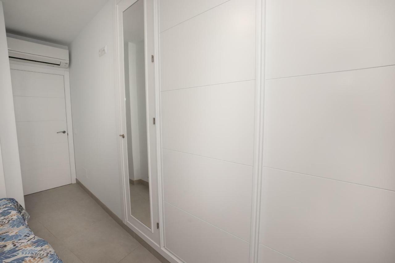 Apartamentos Mombasa 1 Planta 네르하 외부 사진