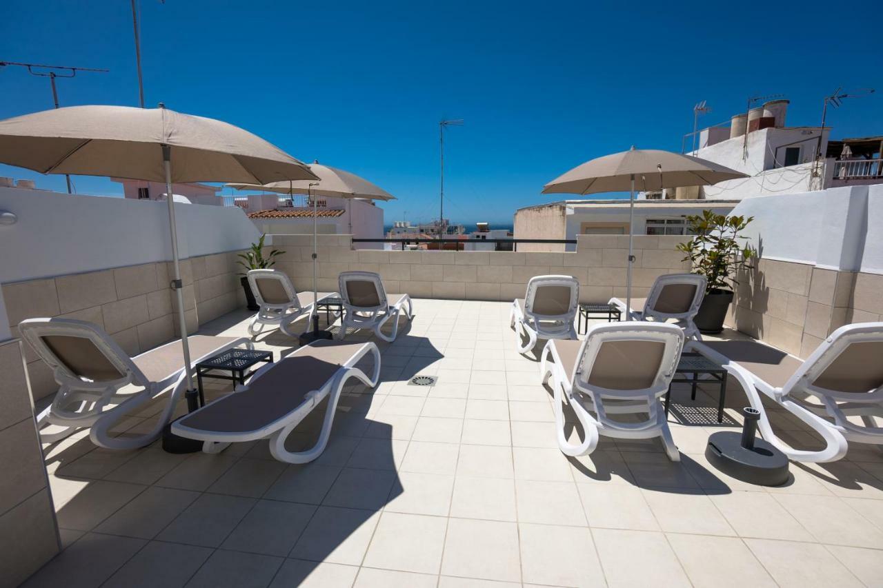 Apartamentos Mombasa 1 Planta 네르하 외부 사진