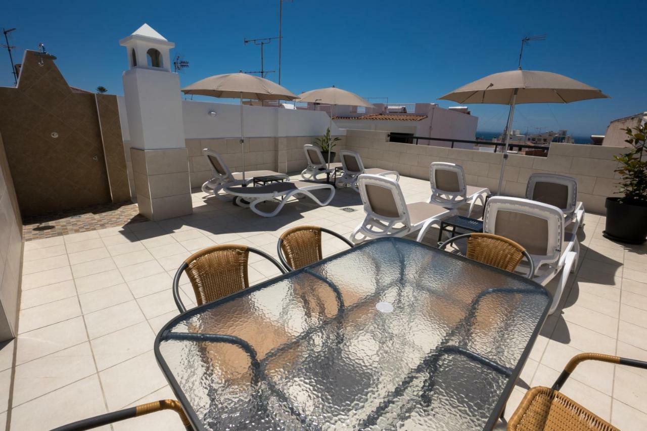 Apartamentos Mombasa 1 Planta 네르하 외부 사진