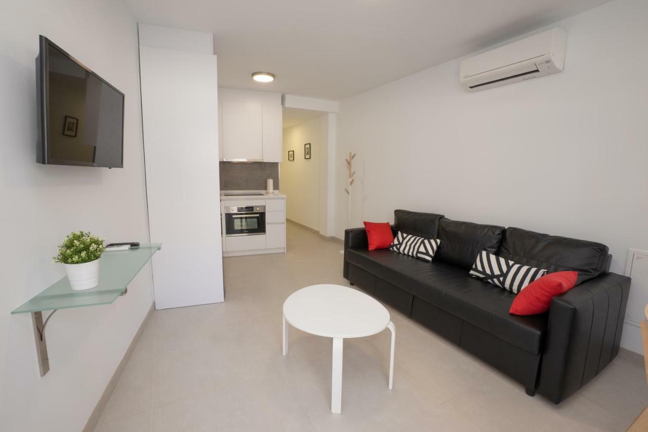 Apartamentos Mombasa 1 Planta 네르하 외부 사진