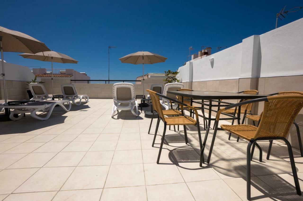 Apartamentos Mombasa 1 Planta 네르하 외부 사진