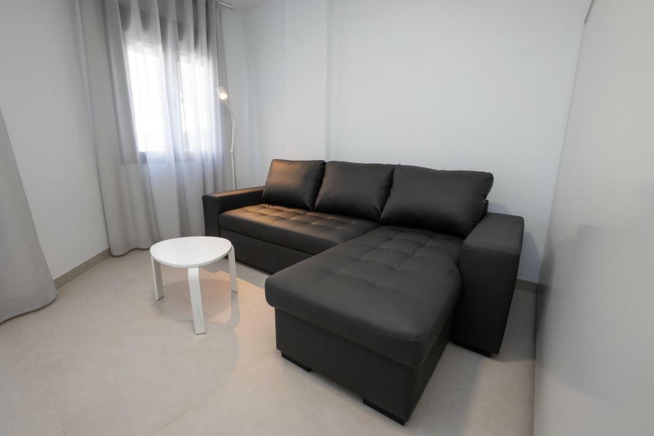 Apartamentos Mombasa 1 Planta 네르하 외부 사진